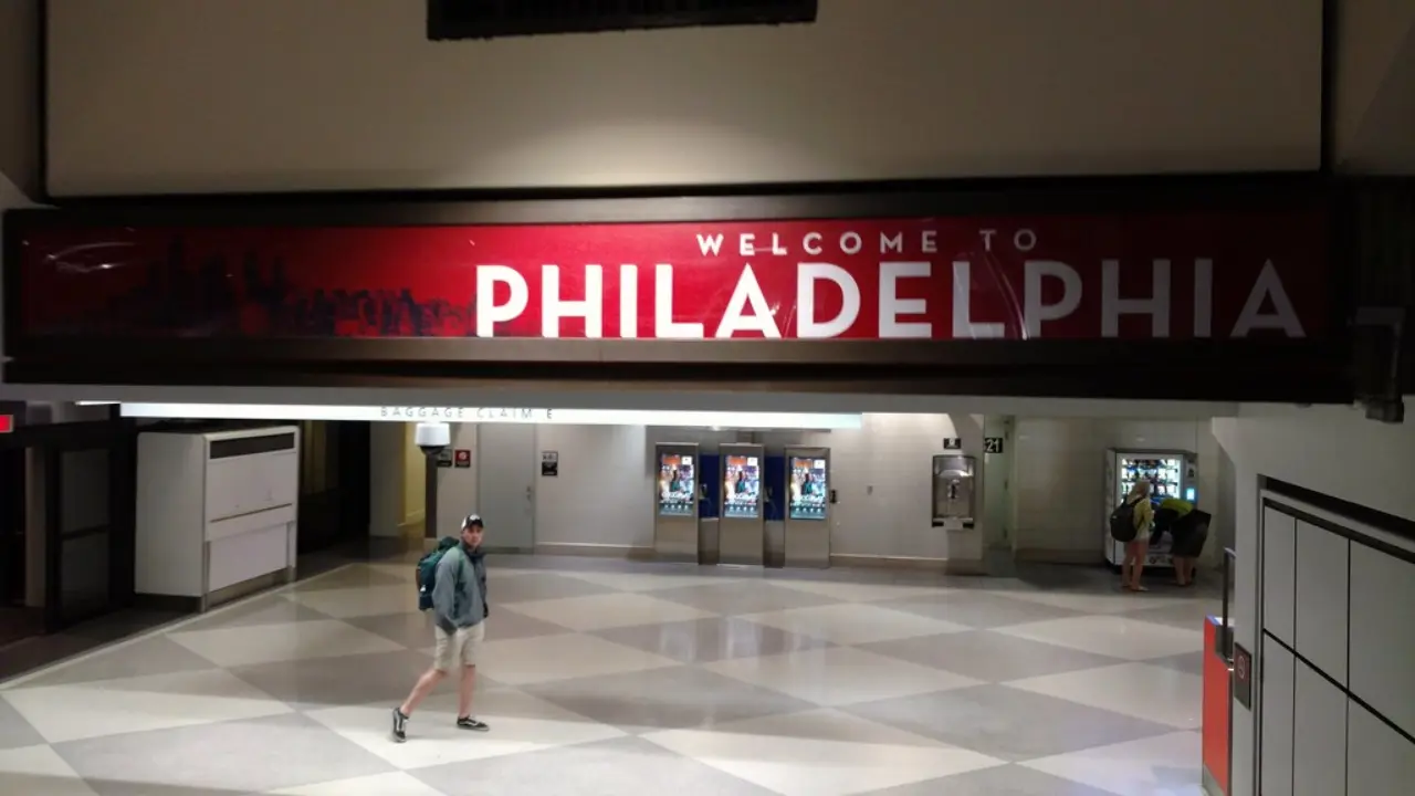 Philadelphia International Airport (PHL)