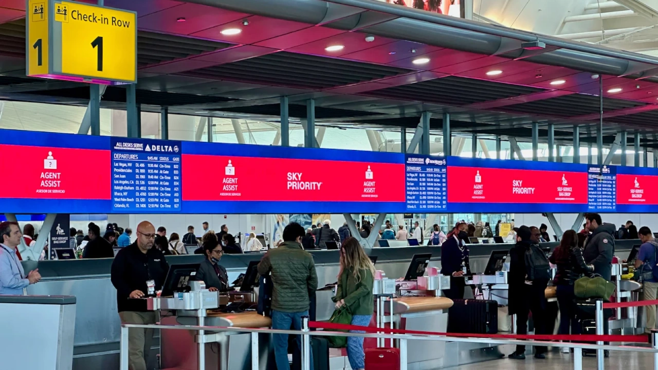 JFK Airport Terminal 7 Gates, Levels, Map & Airlines (Guide)
