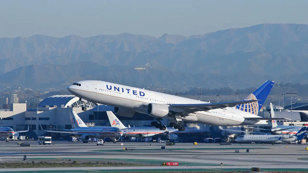 United Airlines flying to Spain