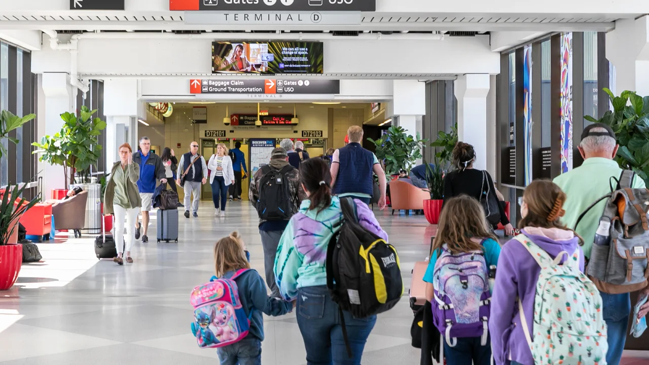 Philadelphia airport arrivals