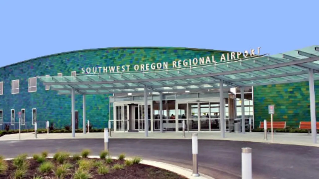 Southwest Oregon Regional Airport (OTH)