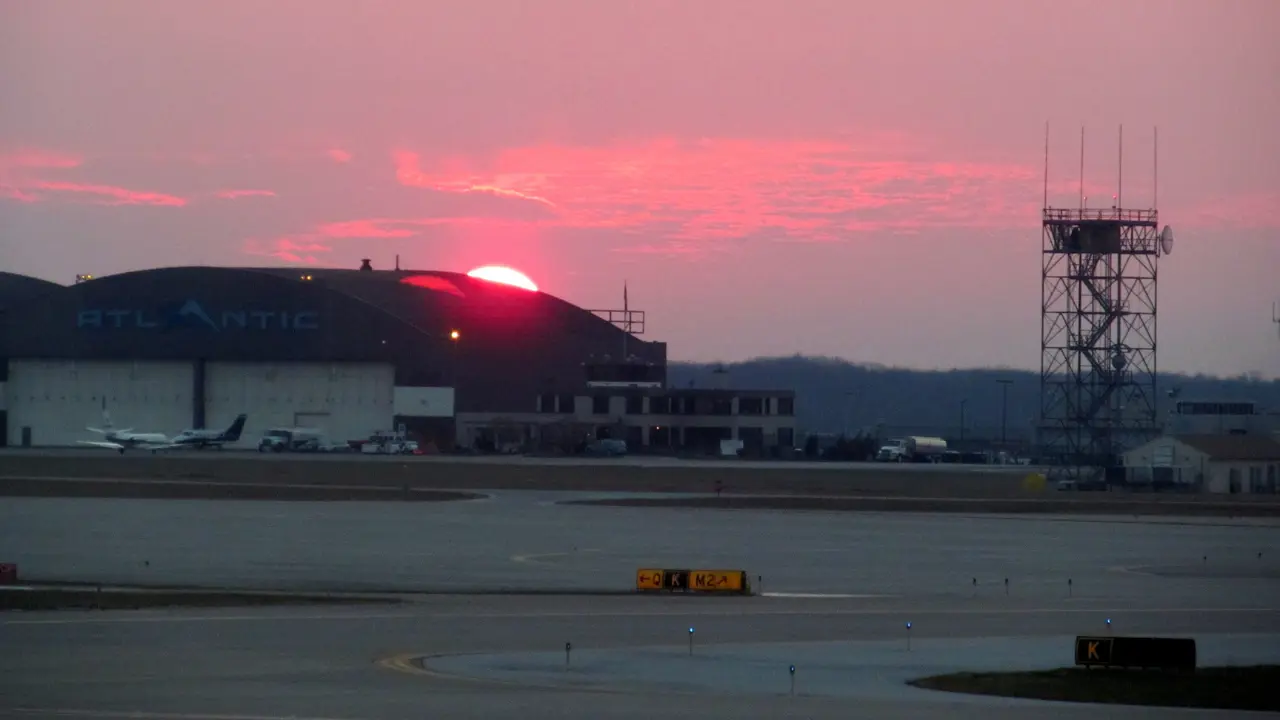 Cleveland-Hopkins International Airport (CLE)