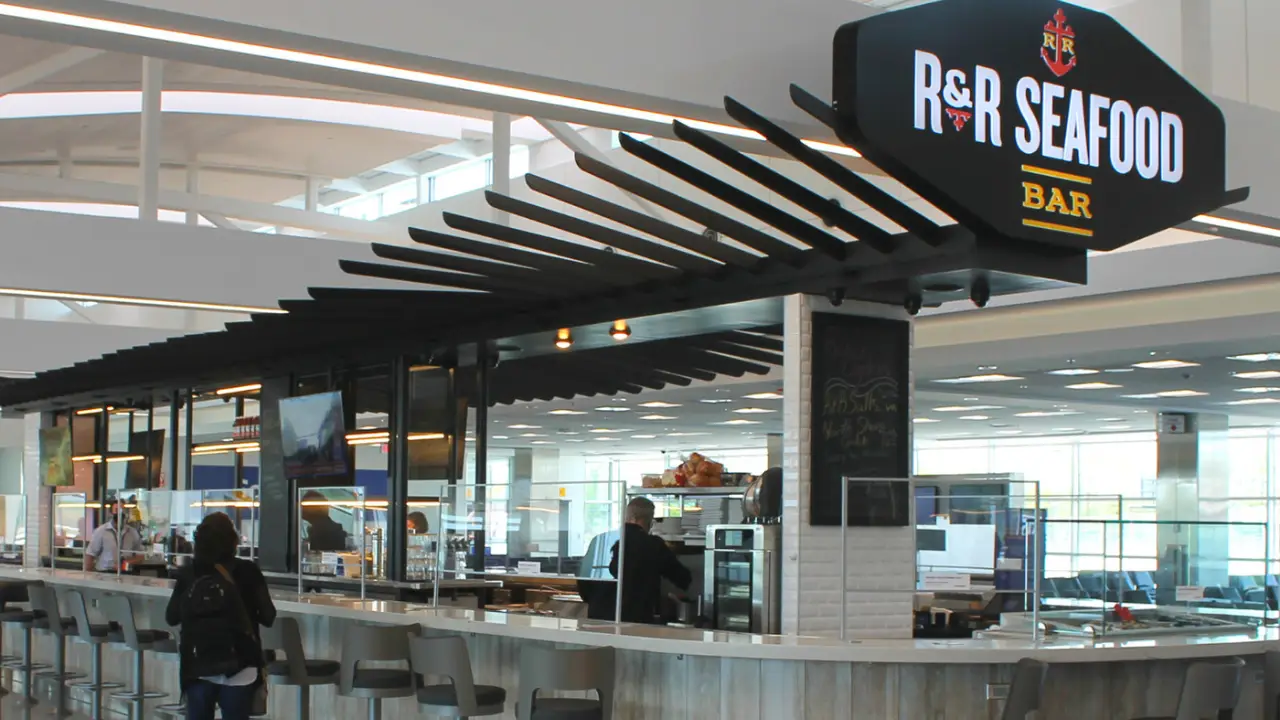 Food Outlets or Restaurants BWI Terminal