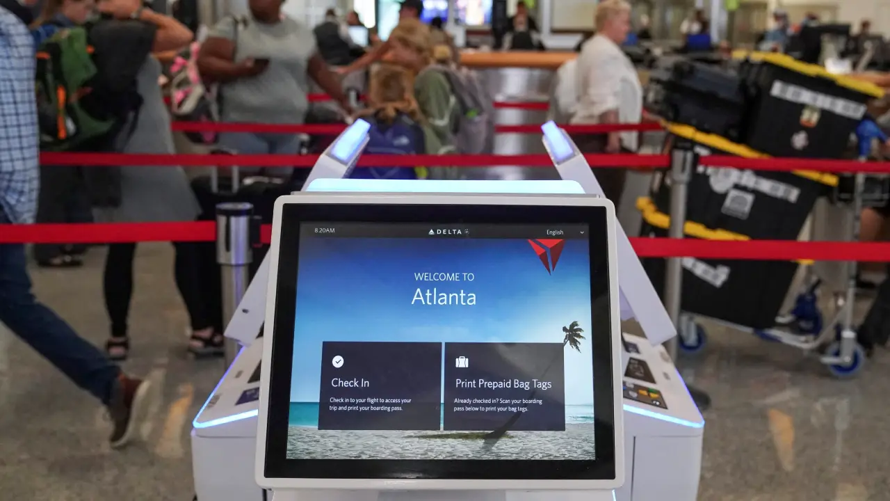 Check-In DFW Airport in Delta Airlines