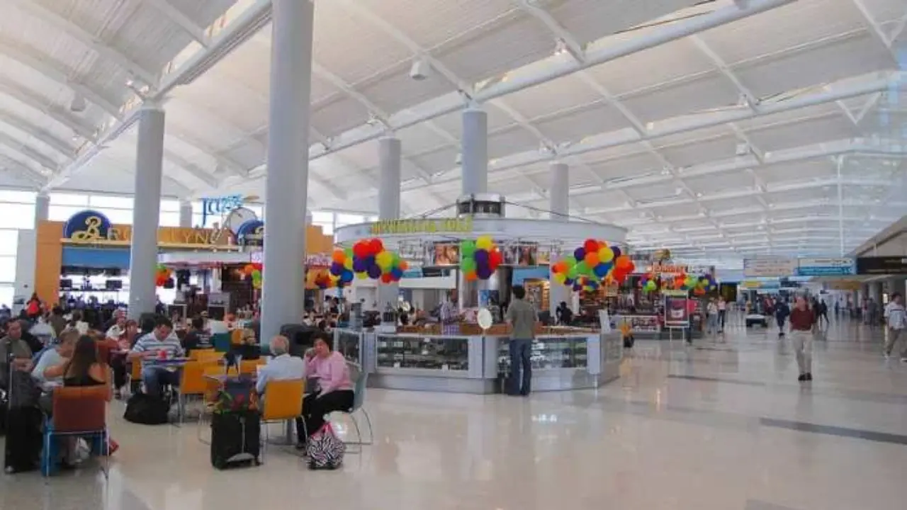 Newark Liberty International Airport (EWR) Smoking Areas