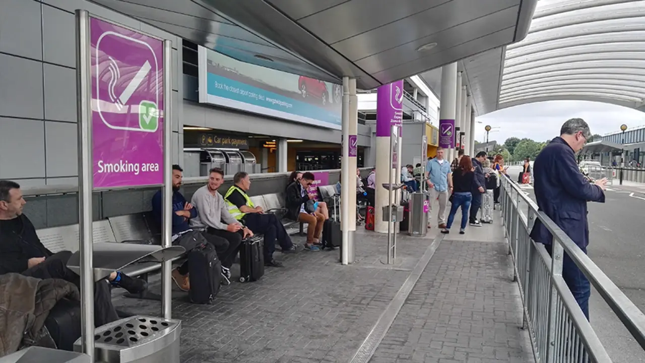 Do Airports Have Smoking Areas?