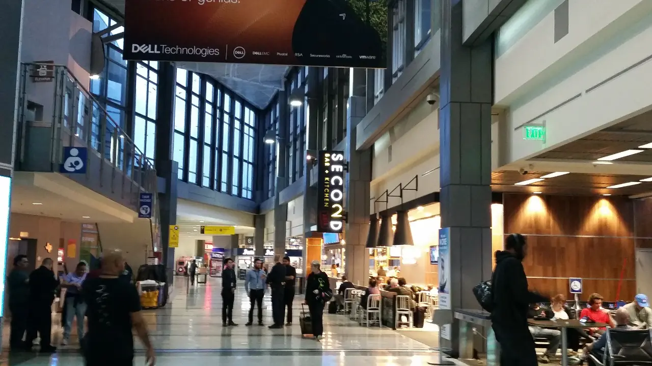 Austin-Bergstrom Airport (AUS) Food & Restaurants