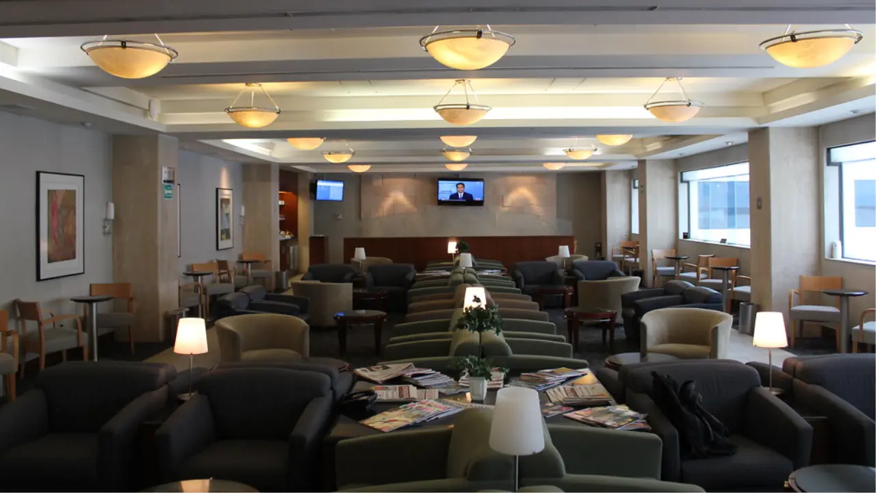 Midway International Airport (MDW) Lounges