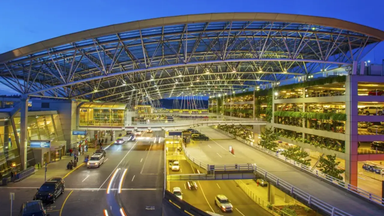 Portland International Airport (PDX)