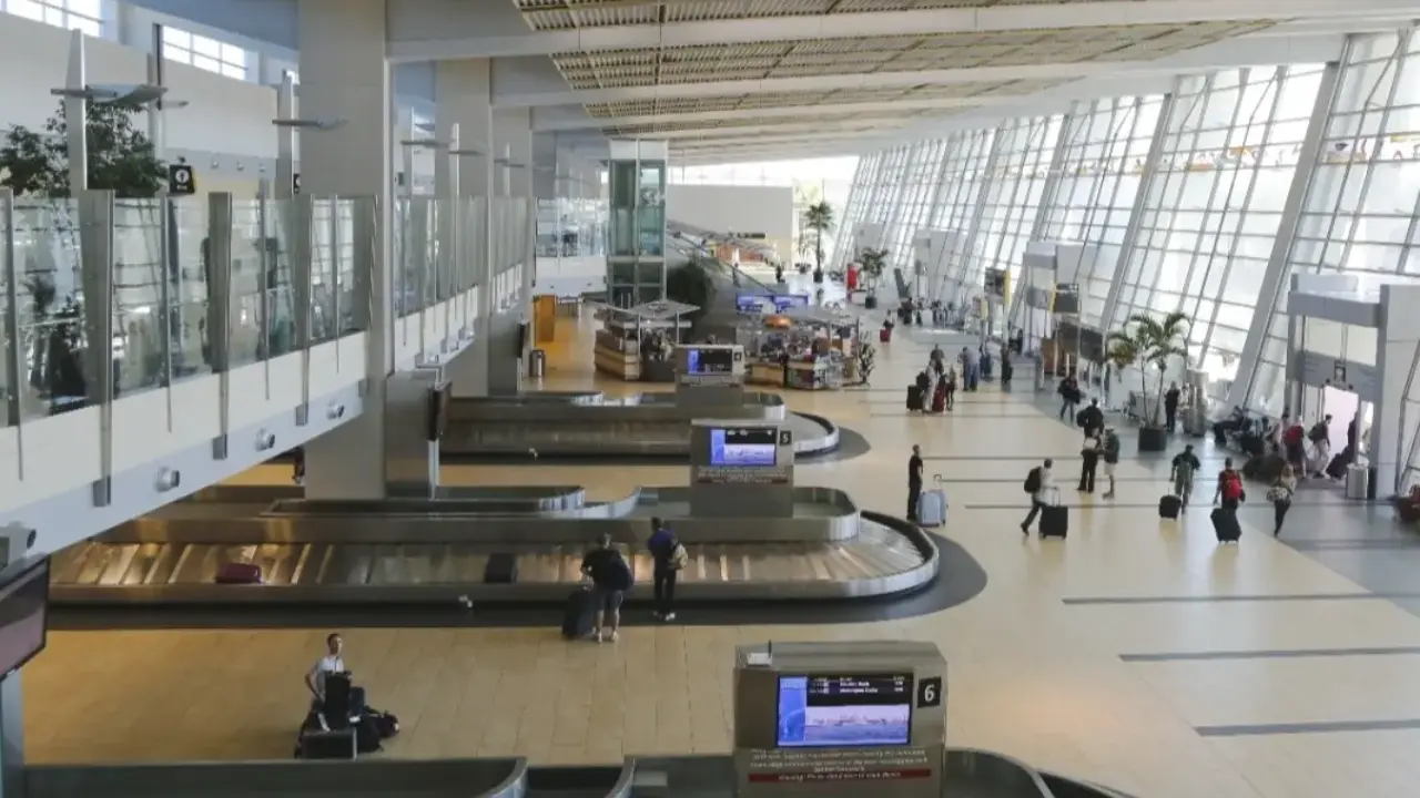 Baggage Claim & Carousel at San Diego Airport (SAN)