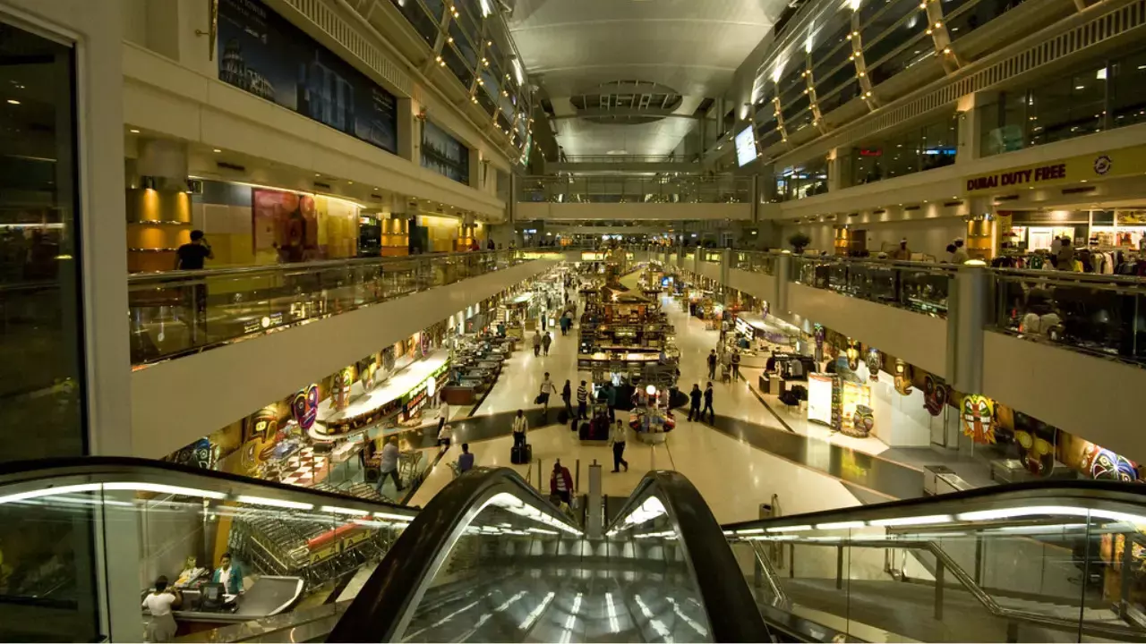 Shops & Stores at Dubai International Airport (DXB)