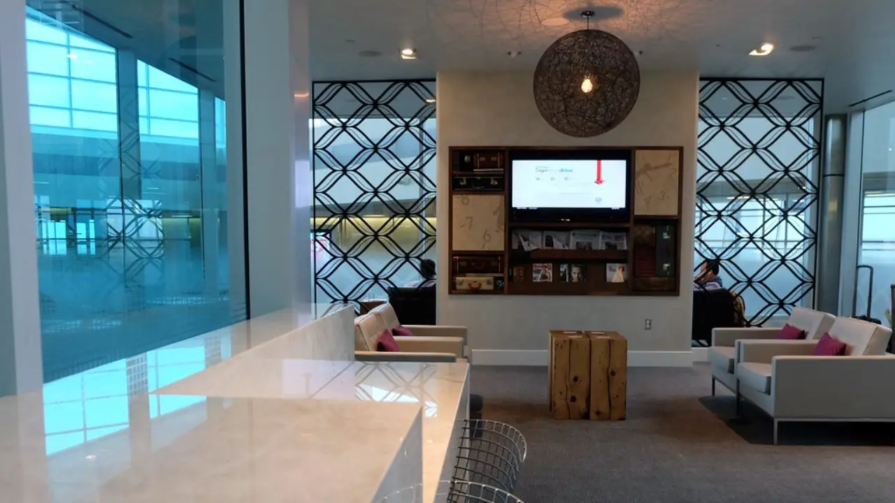 Lounges at Dallas Fort Worth International Airport (DFW)