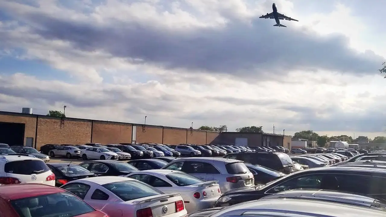 Parking at Chicago O'Hare International Airport (ORD)