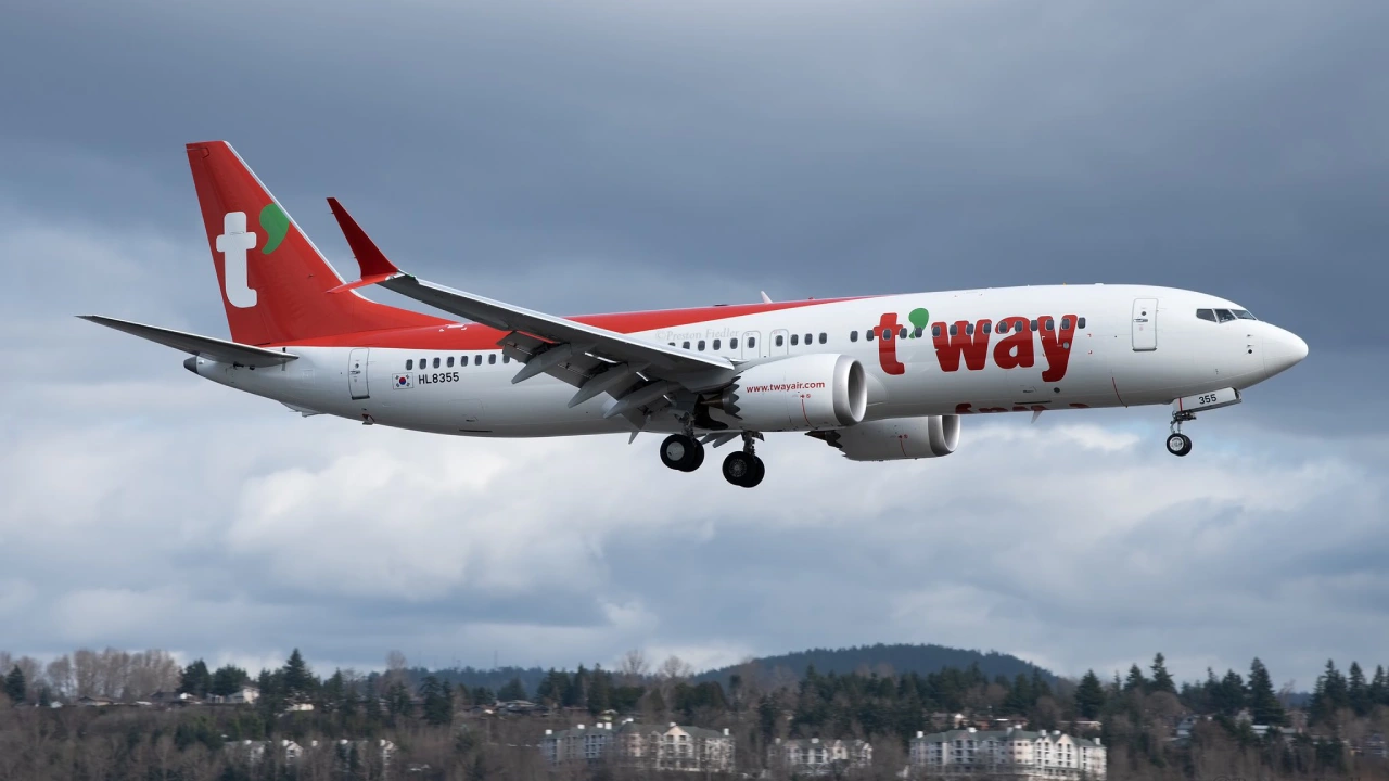 Airport signage with T’way Air Refund Policy information