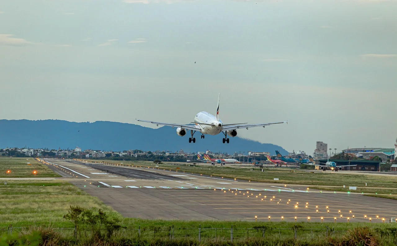 How many Airports in California How many Airports in California