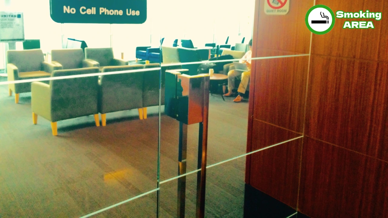 Chicago Airport have Smoking Areas