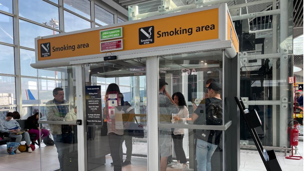 Smoking Area at Detroit Airport
