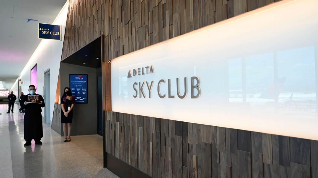 Delta Sky Club at Los Angeles Airport