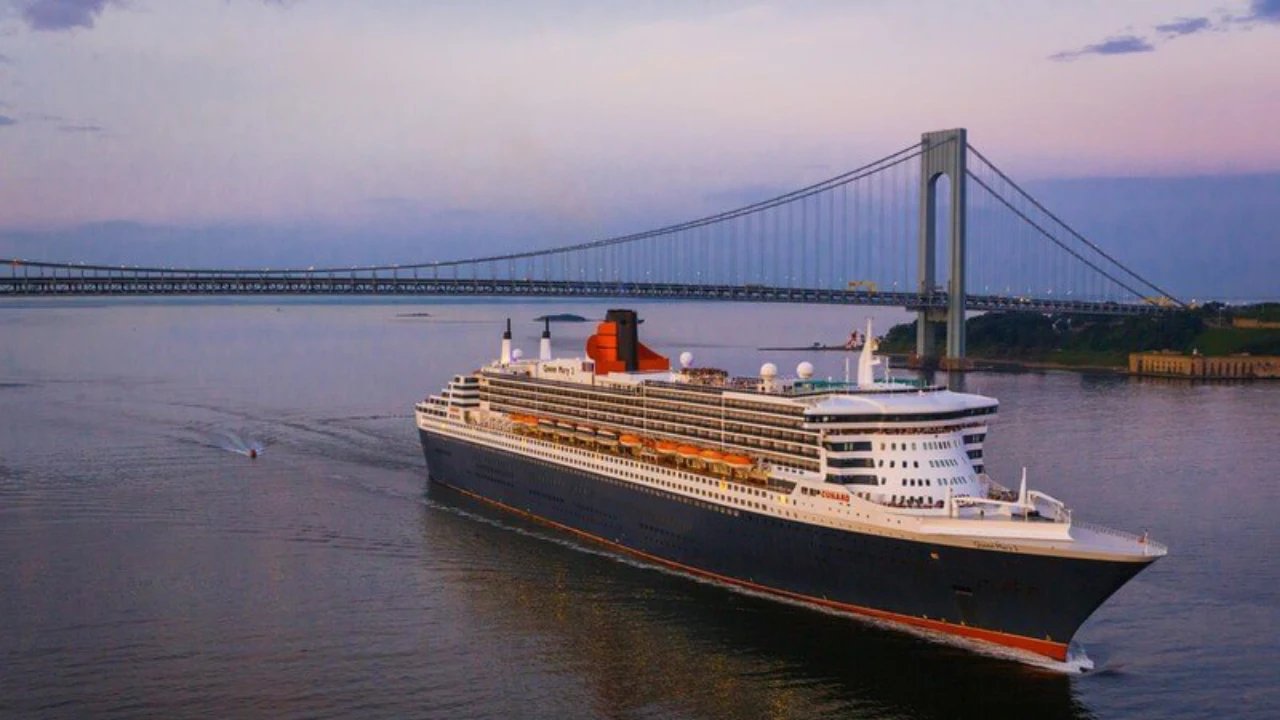 Cruise ship moving at average cruising speed across the ocean