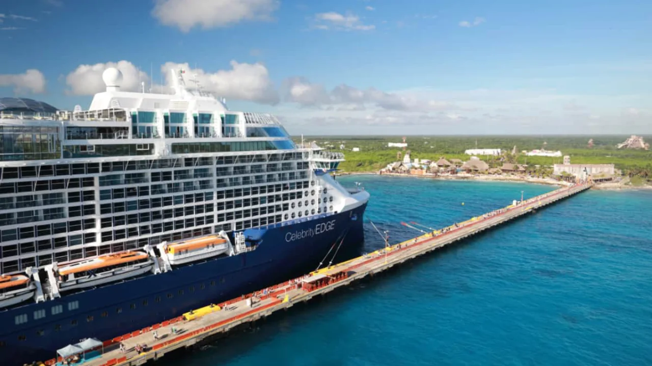 https://res.cloudinary.com/dd273wlky/image/upload/v1755518882/TheCruiseBay/10_Most_Dangerous_Caribbean_Cruise_Ports_swjtxc.webp