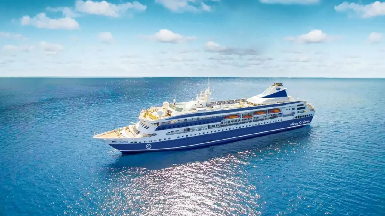 Cruise Ships Get Their Water