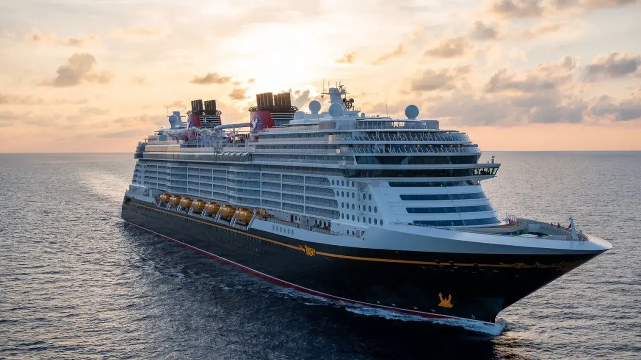 First-Time Travel advisory announcing Carnival Cruise Line sailings cancelled