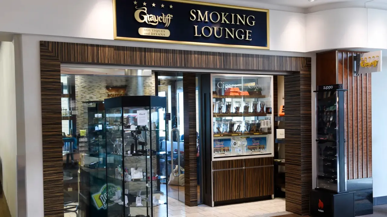 TGI Friday Smoking Lounge