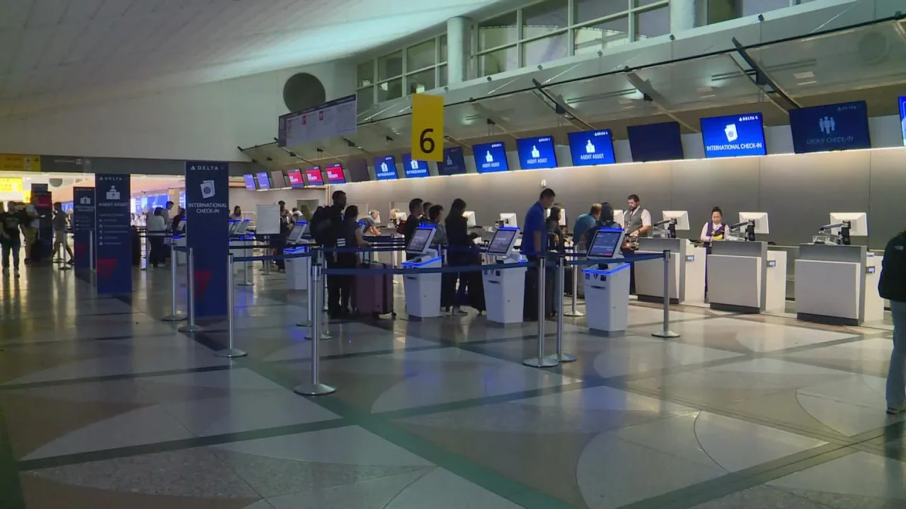 Aer Lingus Miami Airport Check-in Counters