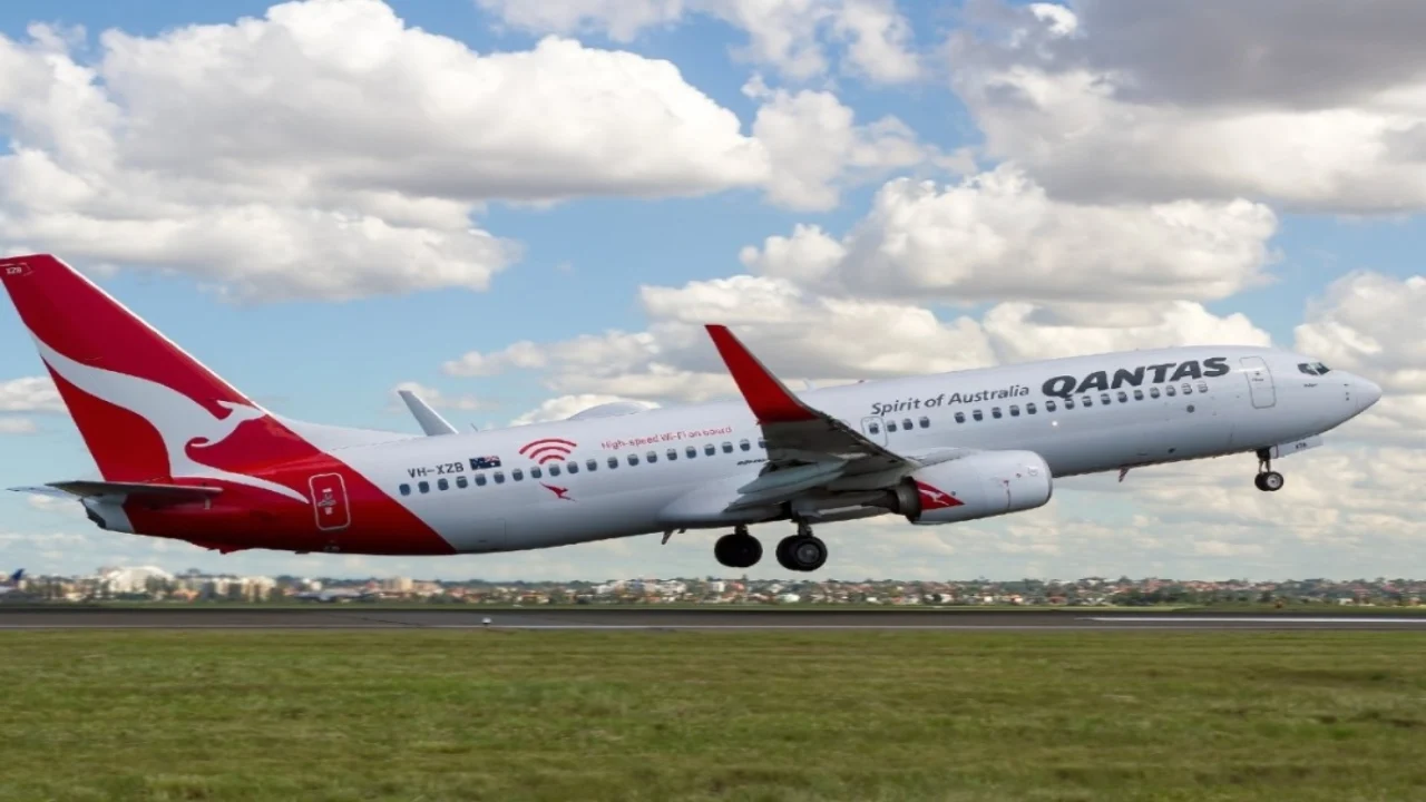 Qantas Airlines Departures