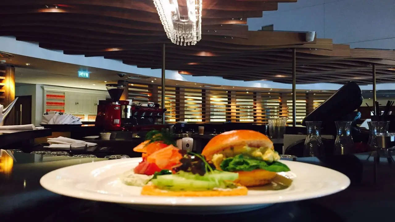 JFK airport restaurants at Terminal 4