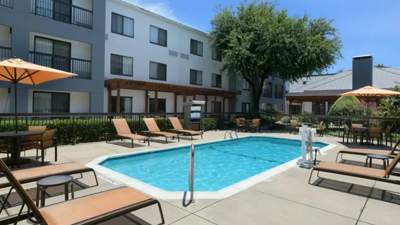 Best Hotels Near DFW Airport