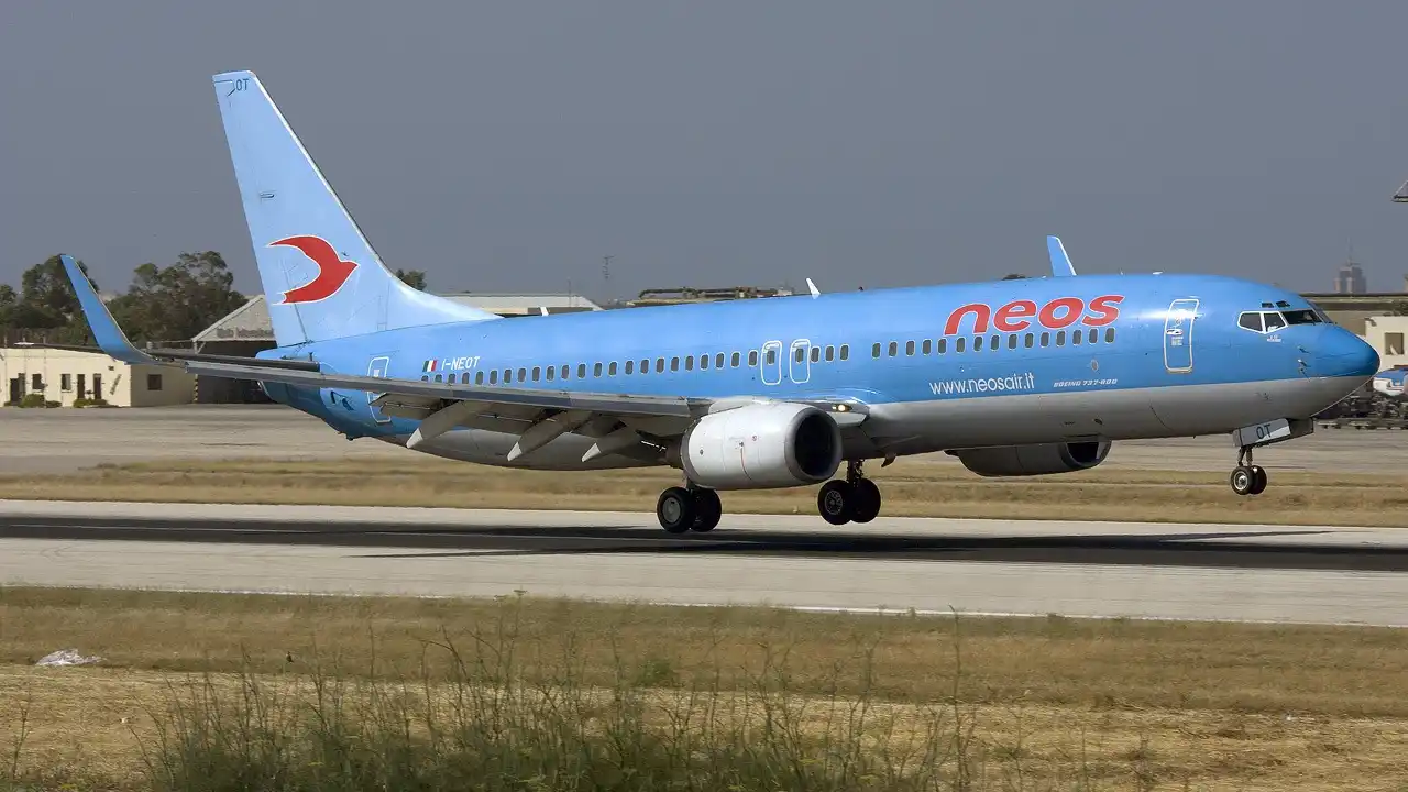 Arrival Procedures for Neos Passengers