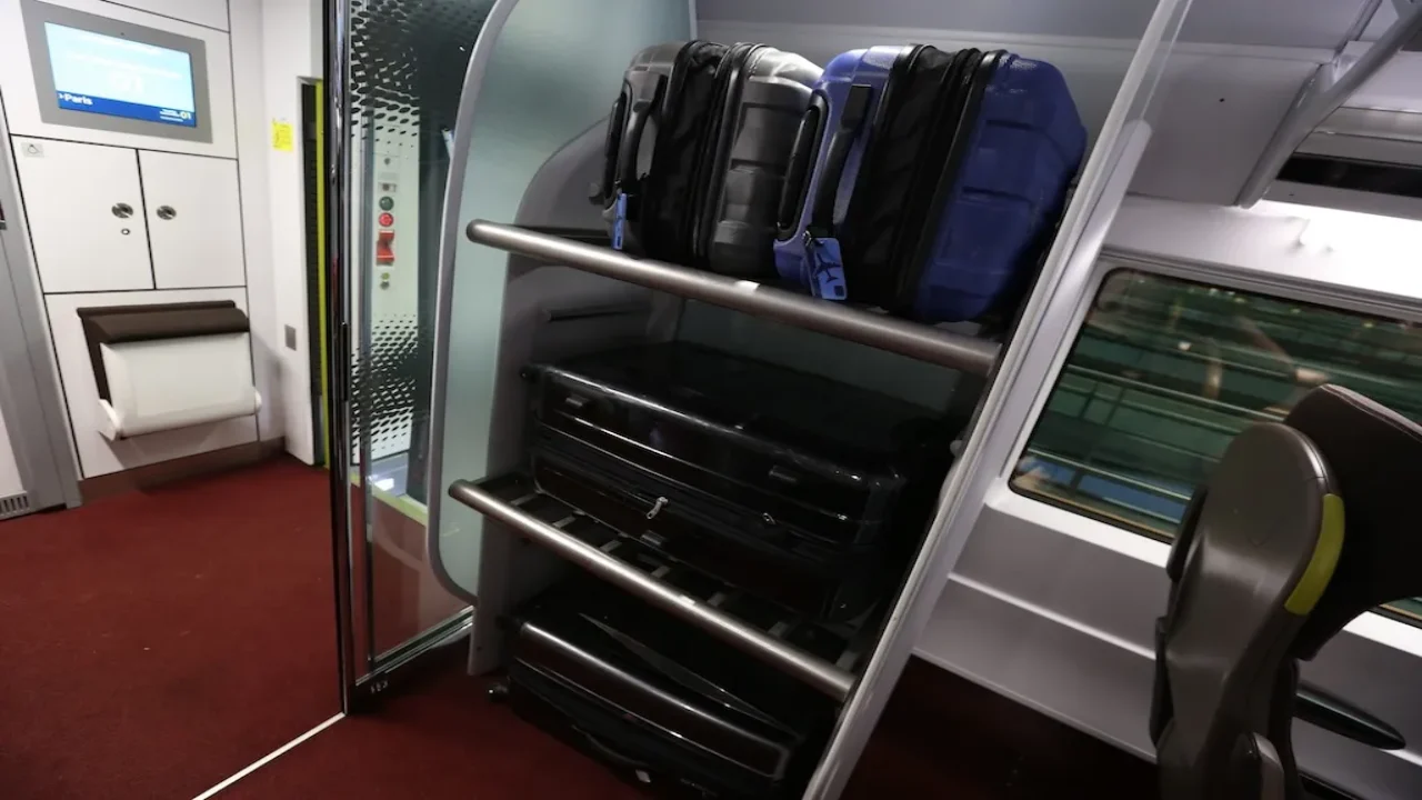 Eurostar baggage delivery services