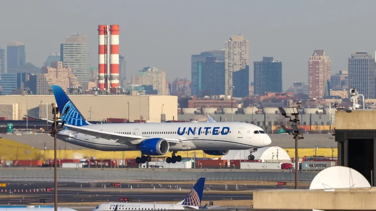 Arrivals at JFK United Terminal