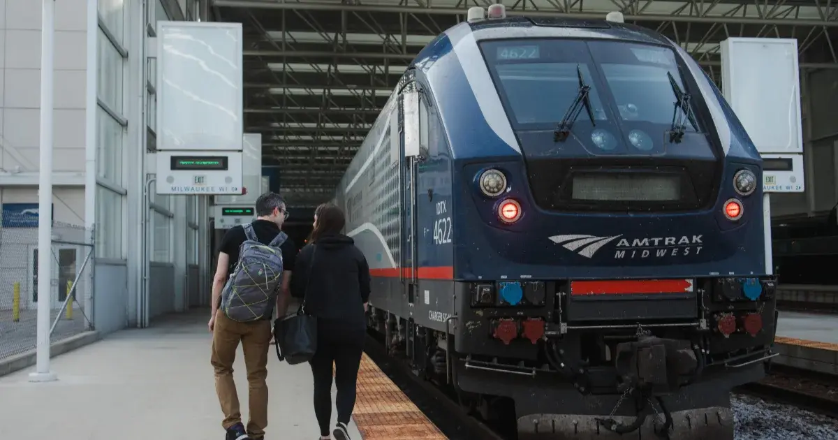 Discover passenger amenities on Amtrak, including comfortable seating, Wi-Fi, dining, power outlets, restrooms, baggage services, and more.