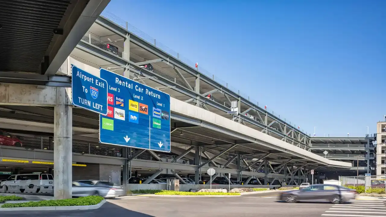 Review Thrifty Denver Airport rental requirements, including age limits, driver's licence, payment options, security deposits, additional drivers, and return policies.