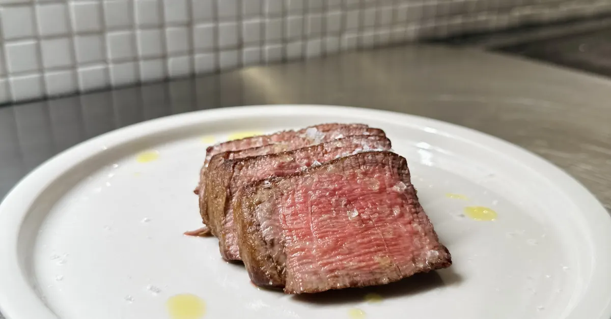 Perfect Medium-Rare Fillet Steak (oven technique) by cedriklorenzen