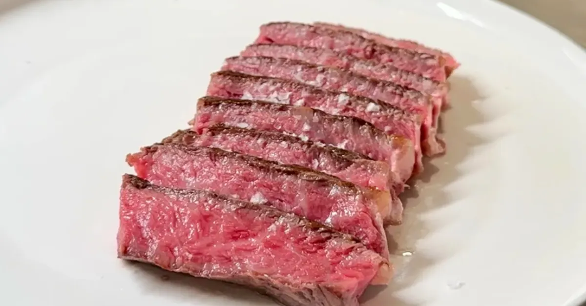 Perfect Rib Eye Steak (sous vide technique) by cedriklorenzen