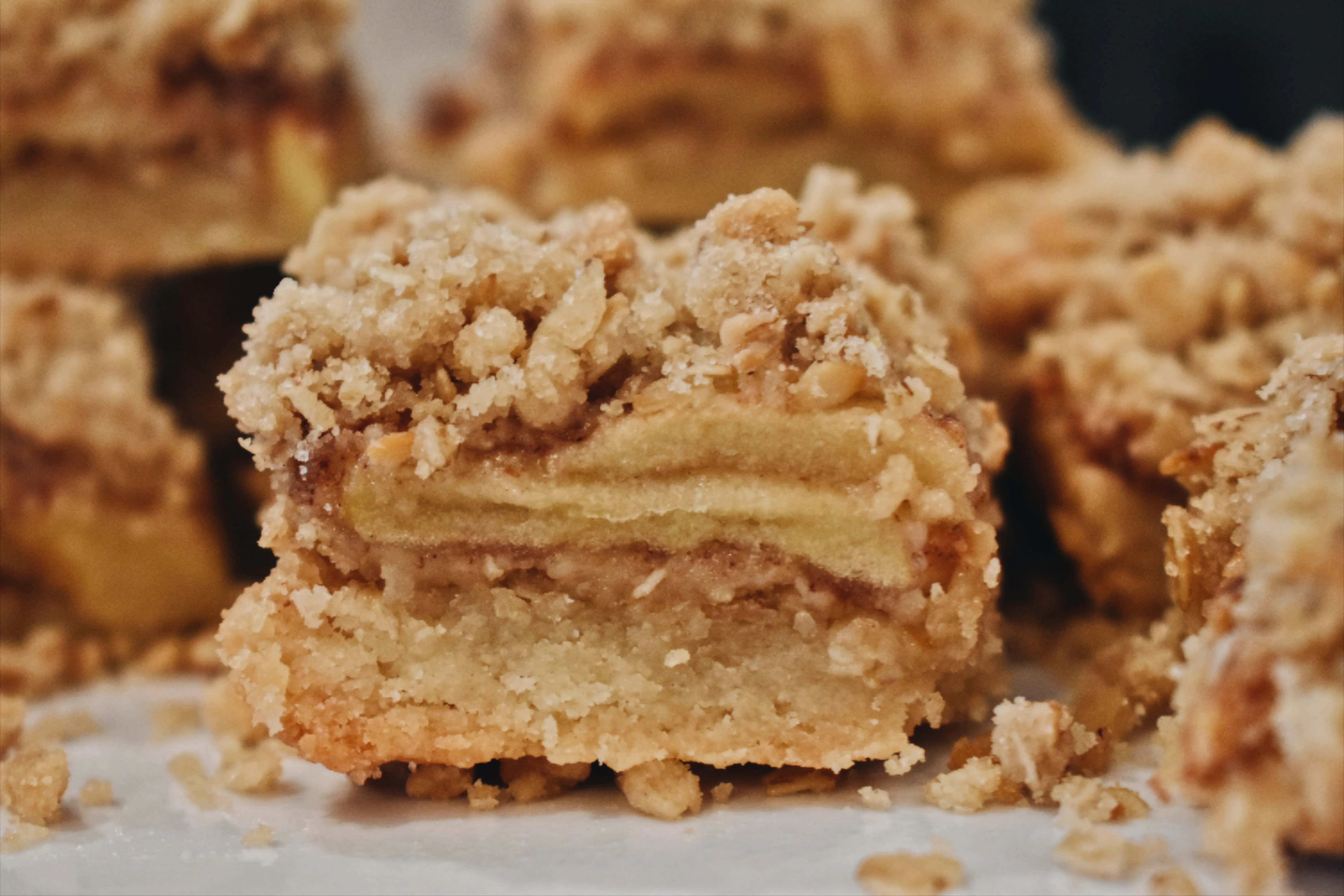 apple-crisp-bars