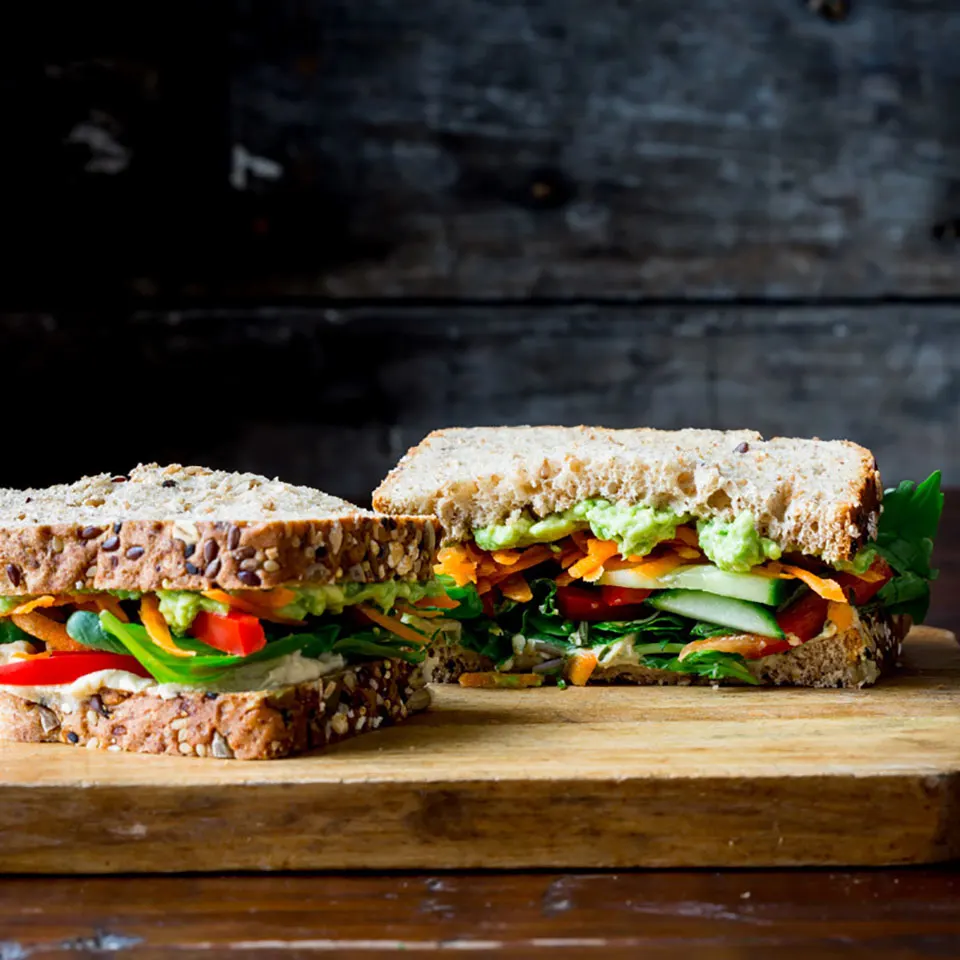 veggie-and-hummus-sandwich