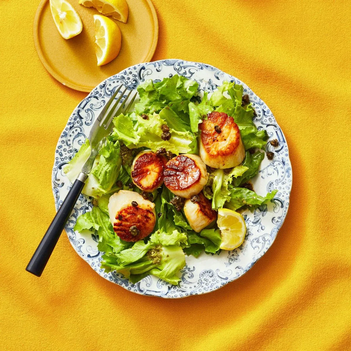 seared-scallops-with-escarole-salad-and-pesto-vinaigrette