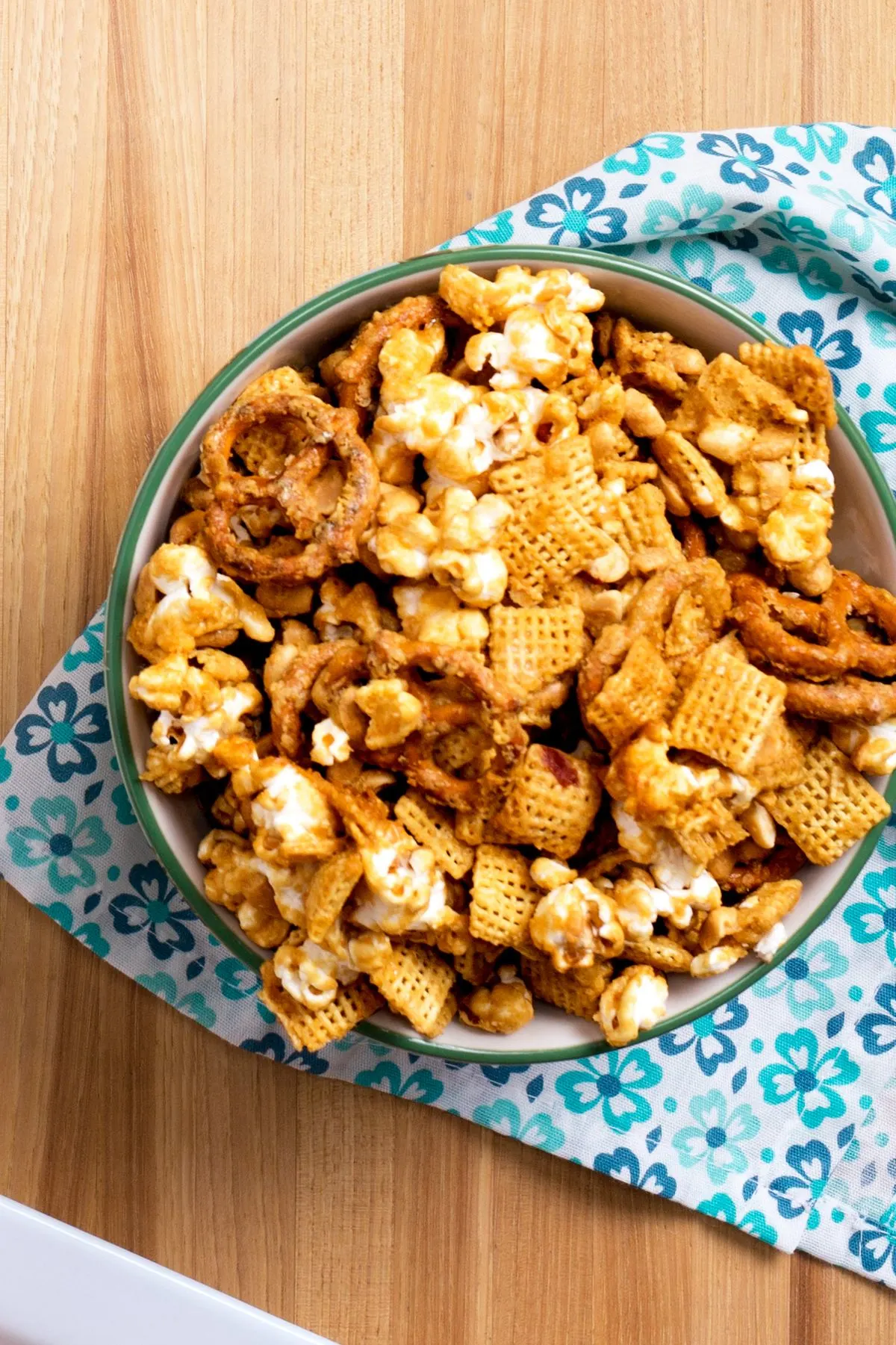 mercantile-snack-mix
