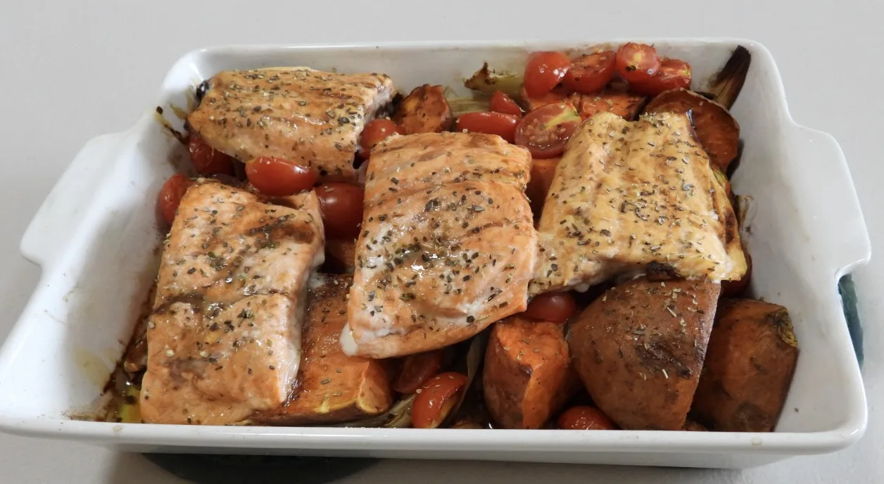 baked-salmon-with-sweet-potato-fennel-and-oregano