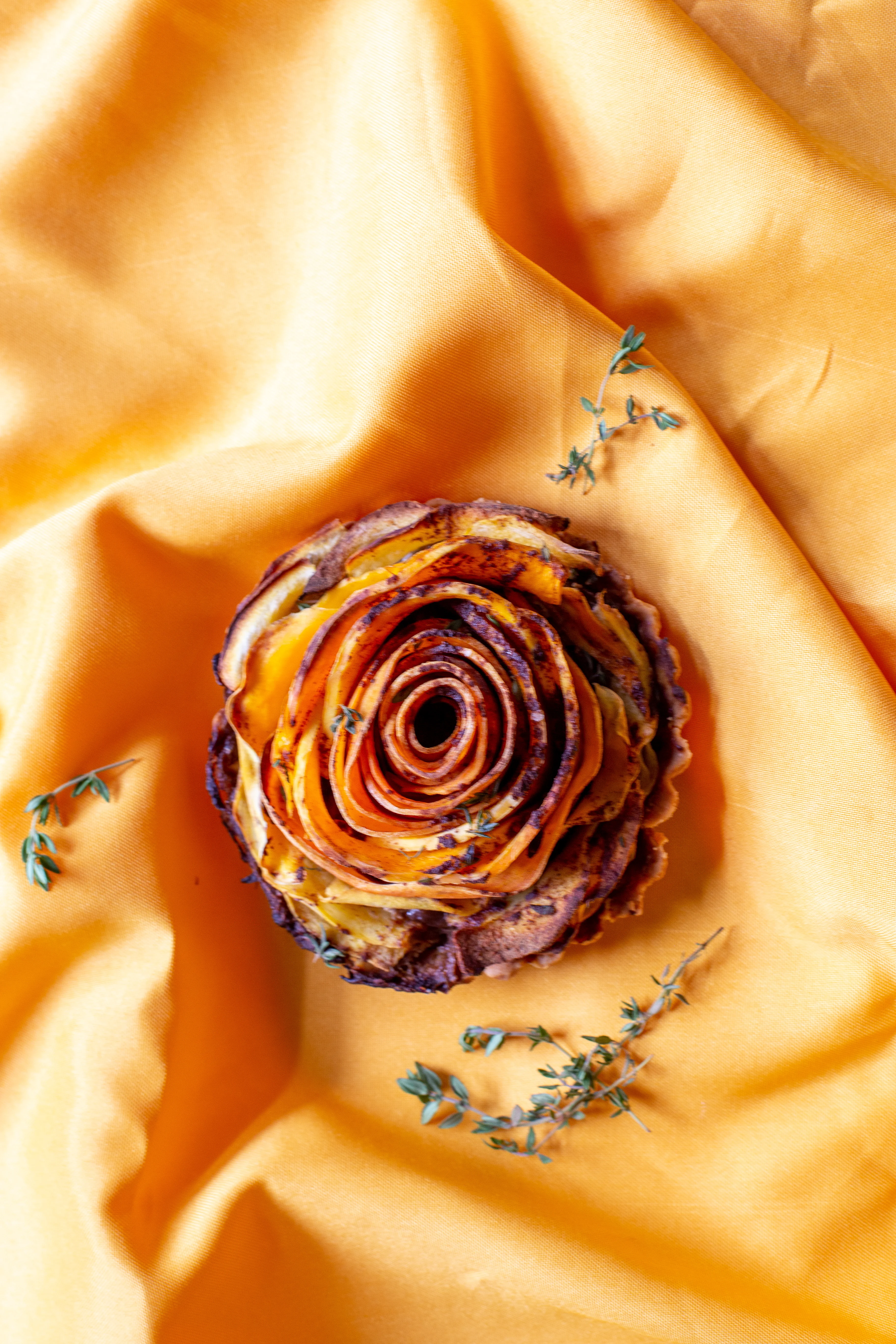 pumpkin-pie-spiced-squash-tart-with-caramelized-onions-and-goat-cheese