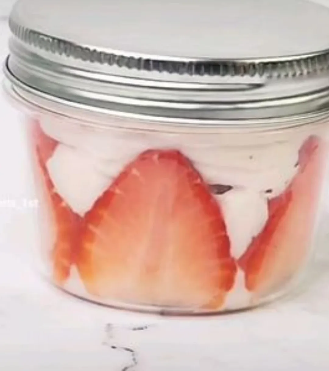 strawberry-no-bake-cheesecake