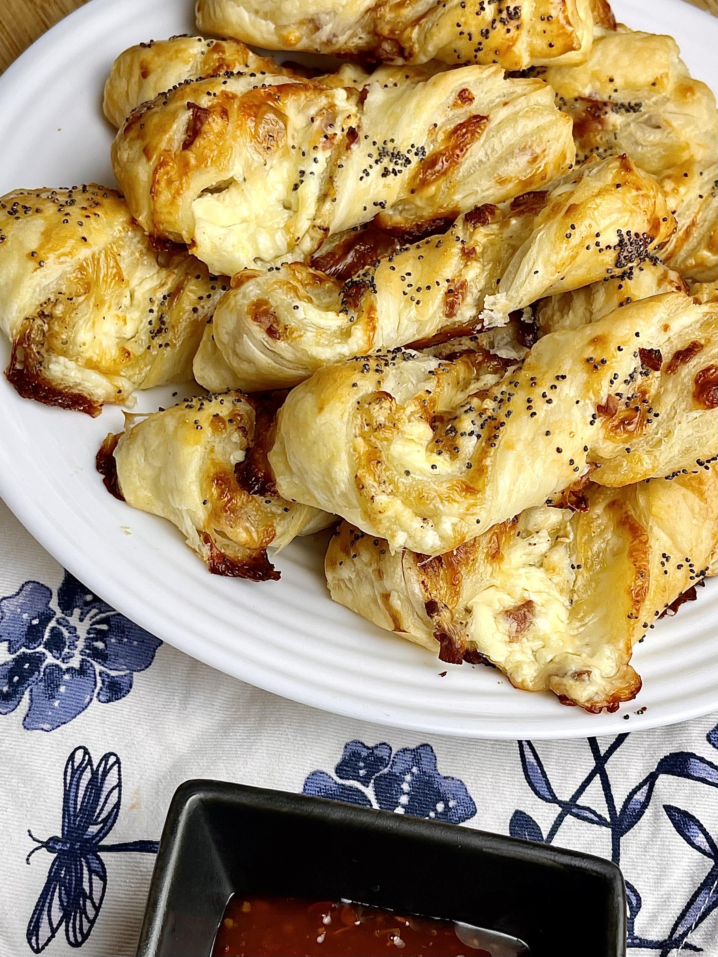 bacon-and-cheese-twists