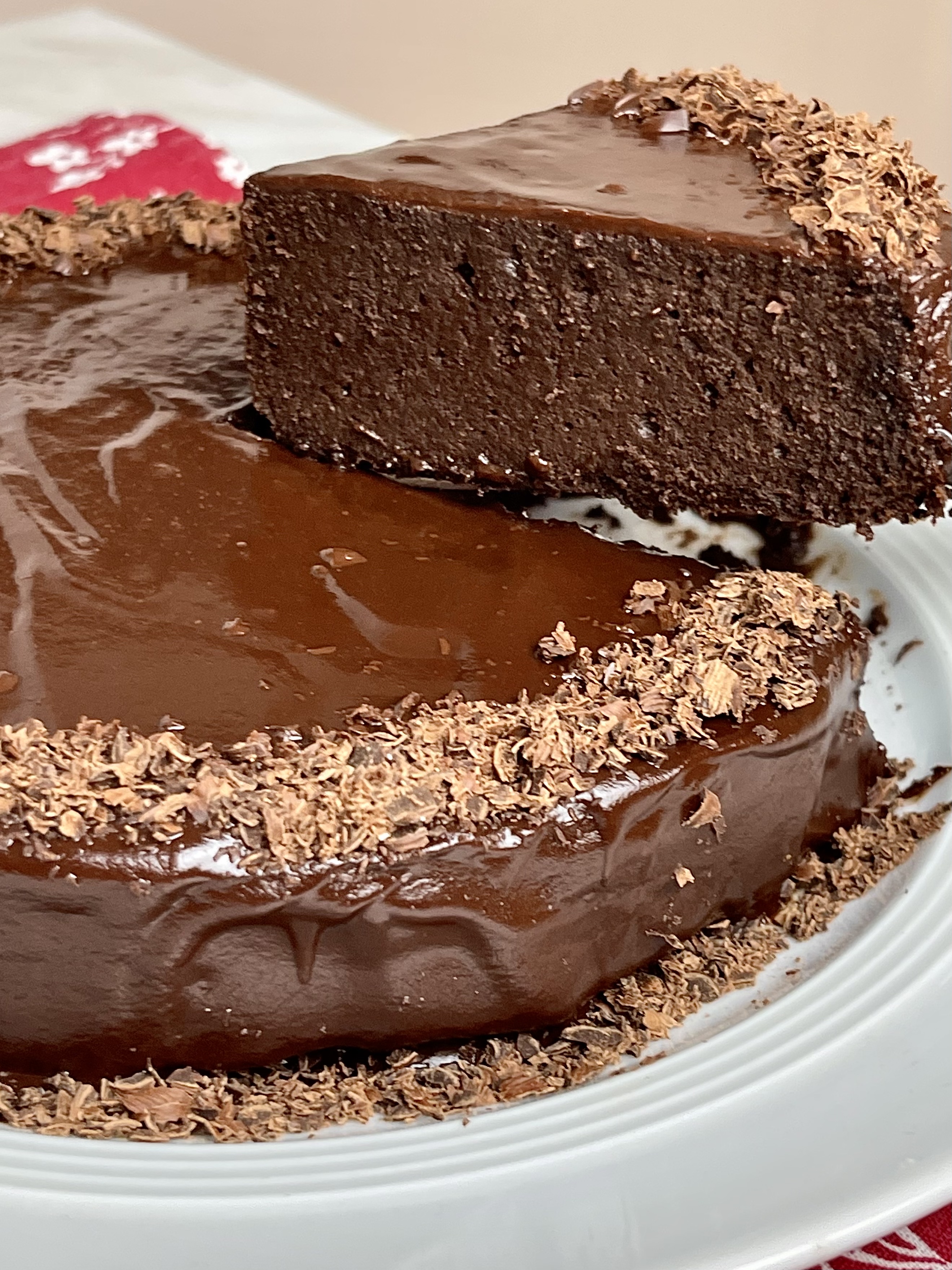 2-ingredient-chocolate-cake