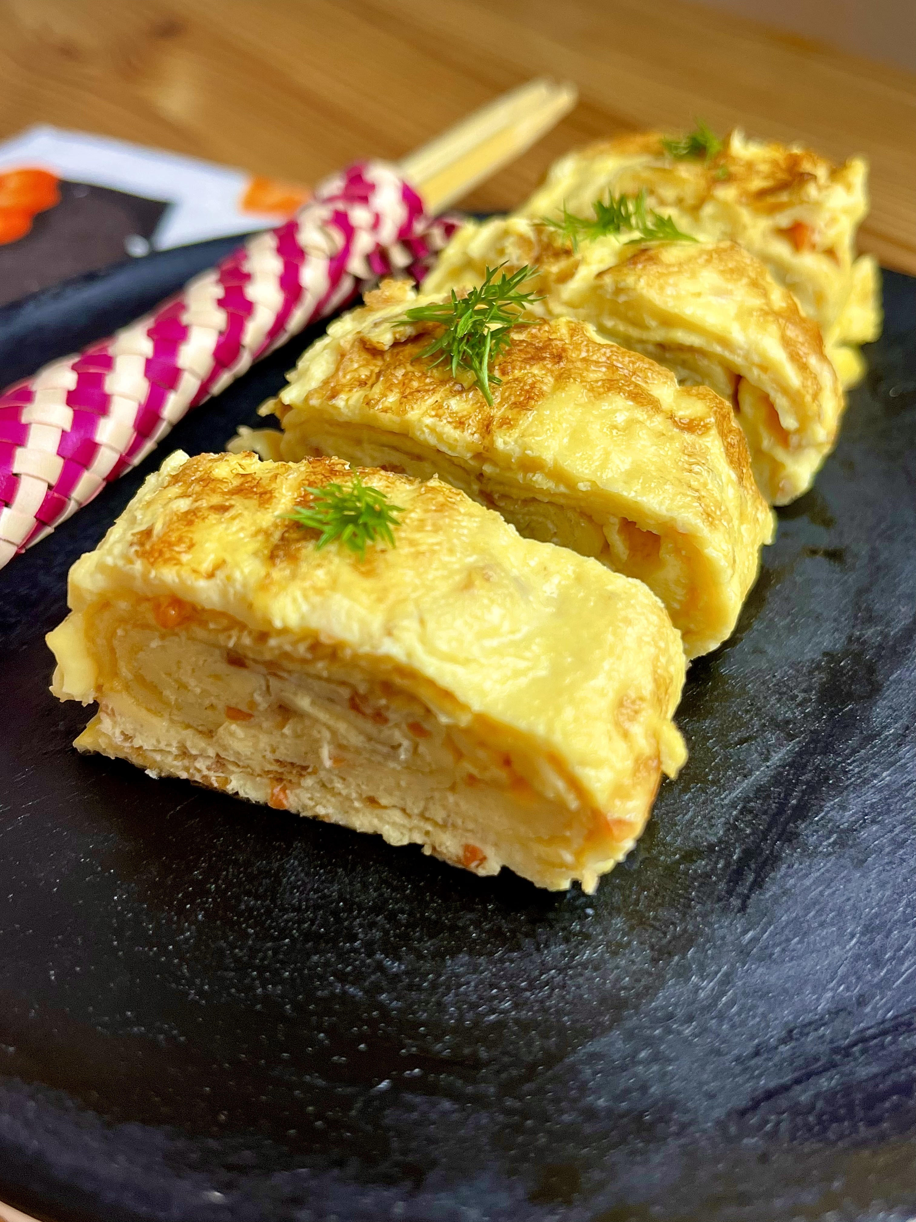 japanese-tamagoyaki-with-carrot