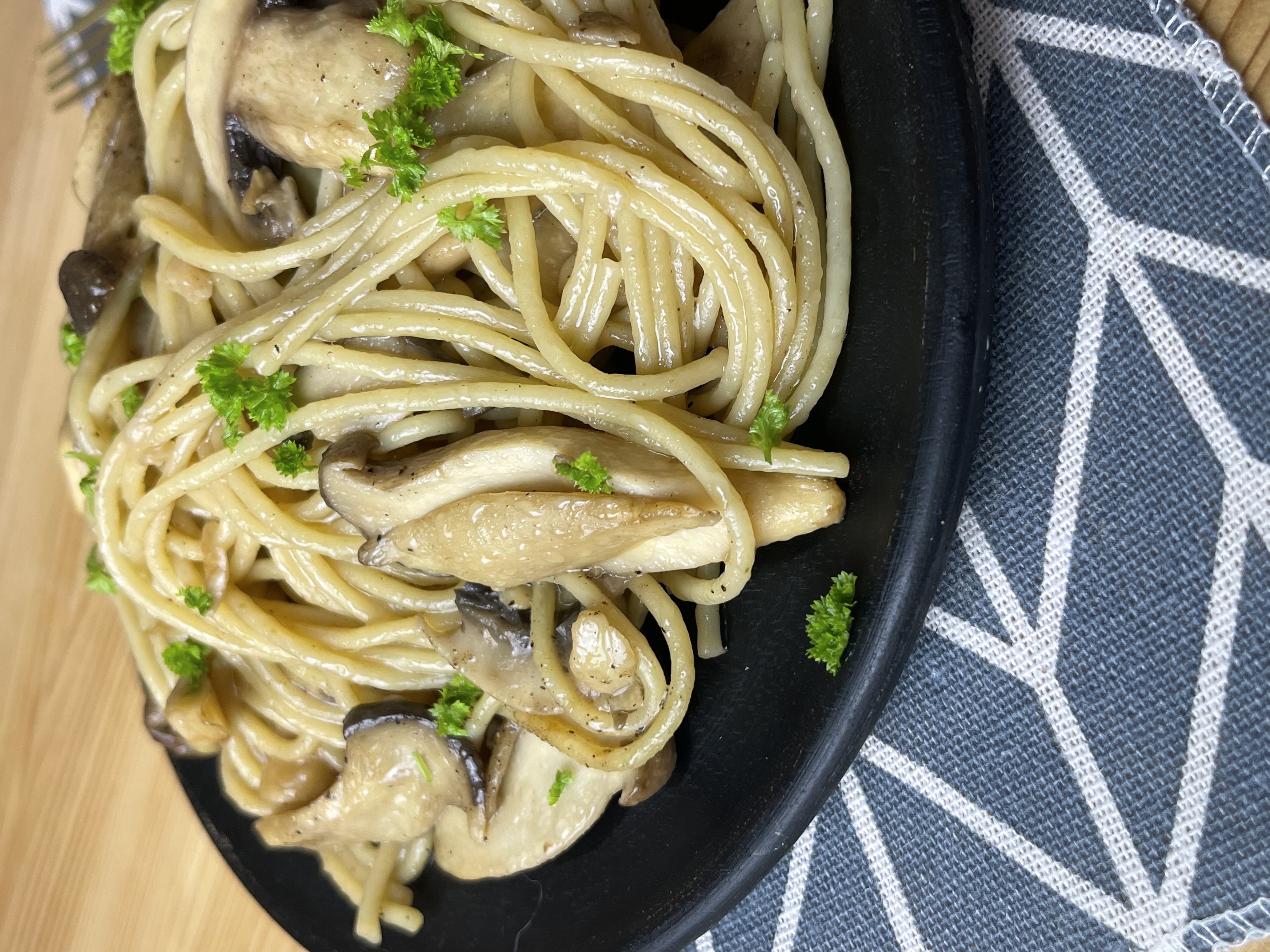 10-minute-japanese-mushroom-pasta