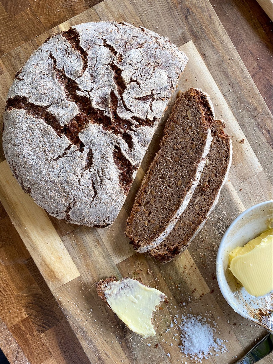 sunflower-rye-sourdough-bread-(100percent-rye)